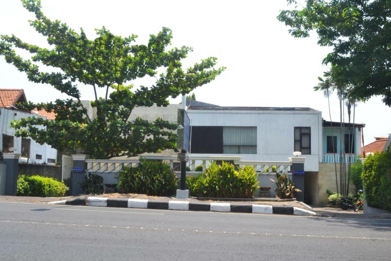 Srikandi Semarang Exterior photo